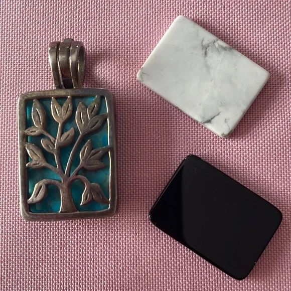 Silpada 925 Silver Live,Laugh,Love pendant(A19) - Picture 2 of 7